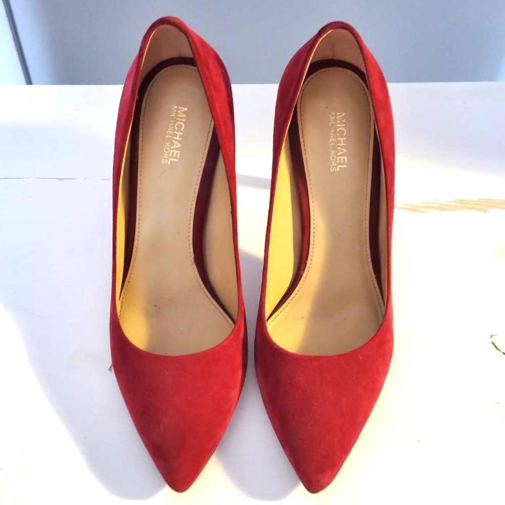 Michael Kors Heels 👠 Size 7! Dark red